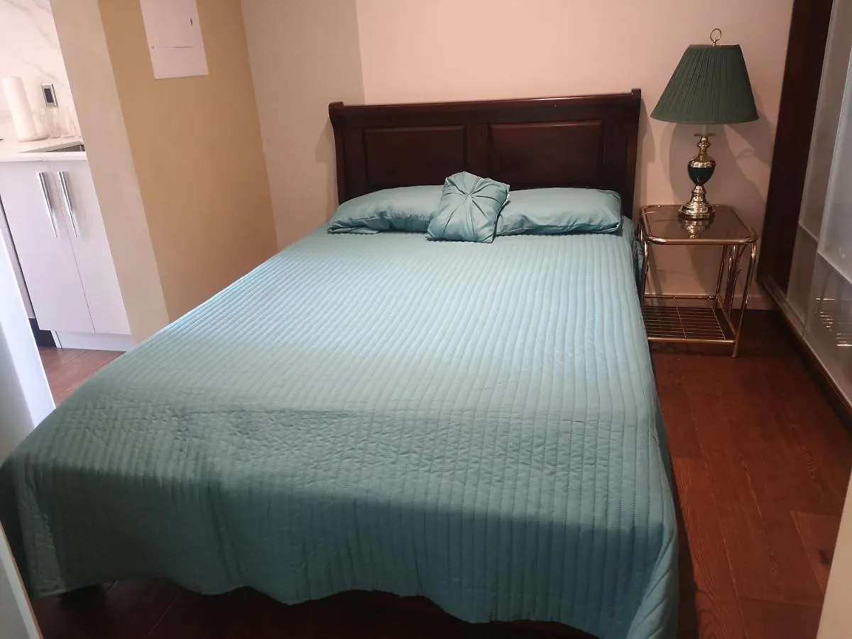 Downtown One Bedroom Apartment Victoria
