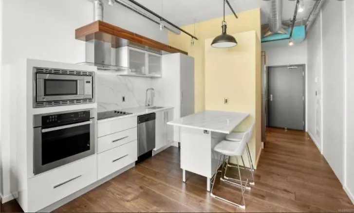 Downtown One Bedroom Apartment